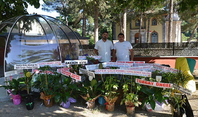 Samsun’da Örnek Davranış: Açılış Çiçekleri Satıldı, Geliri Çocuklara Gitti