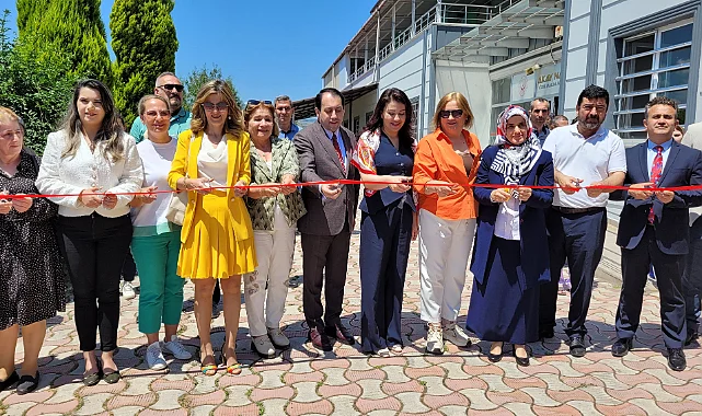 Samsun'da Özel Bireylerin Hayal Dünyası Tablolara Yansıdı