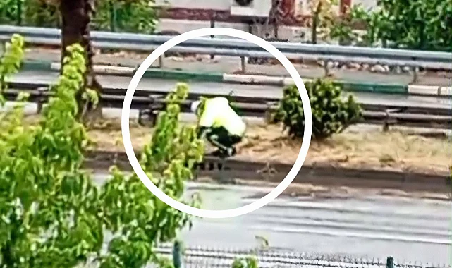 Samsun'da Sağanak Sonrası Tıkanan Mazgalı Polis Eliyle Açtı