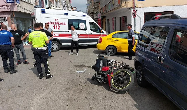 Samsun’da Taksi Motosikletliye Çarptı: 1 Ağır Yaralı