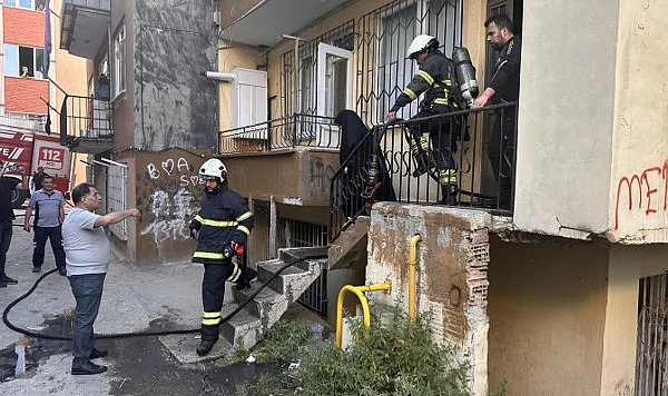Samsun’da Yangın Paniği: 4 Kişi Dumandan Etkilendi