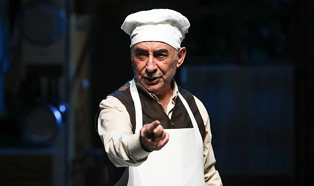 Şener Şen 61 Yıllık Kariyerine Veda Etti