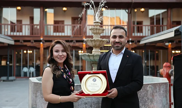 Vezirköprü Adliyesi'nde Veda Yemeği: Ataması Yapılan Yargı Mensupları Uğurlandı