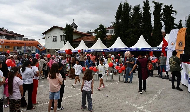 Vezirköprü Cumhuriyet Meydanı’nda Çocuk Şenliği Coşkusu
