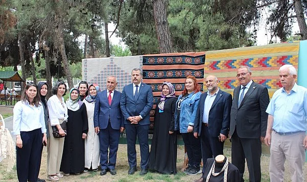 Vezirköprü’de Halk Eğitimden Yıl Sonu Sergisi