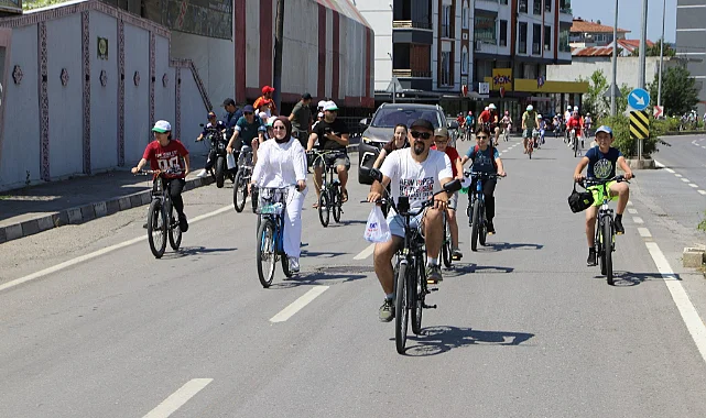 19 Mayıs'ta Sağlık İçin Pedalladılar: Büyük Bisiklet Gezisi!