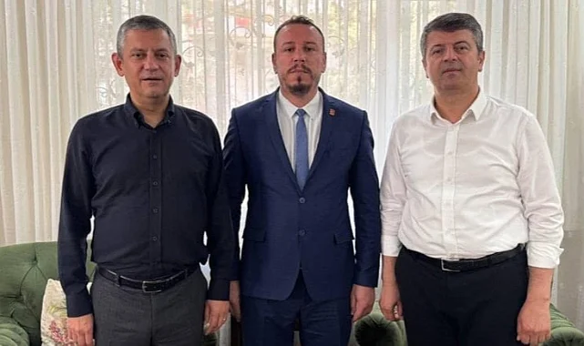 Adıyaman'da Siyasi Deprem: YRP'li Meclis Üyesi Chp'ye Geçti