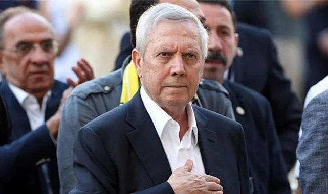 Aziz Yıldırım'dan Fenerbahçe Yönetimine Sert Eleştiri