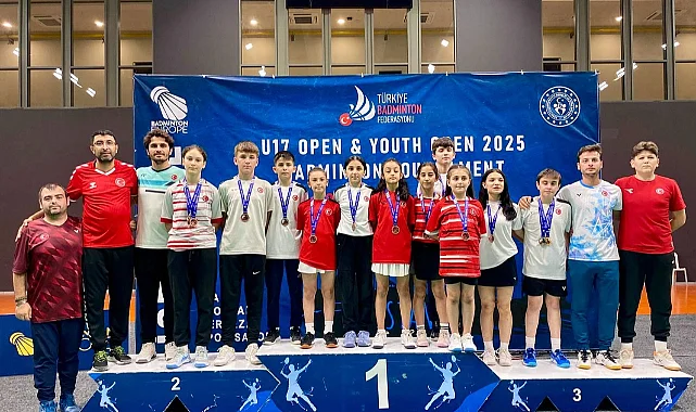 Badminton Turnuvasında Tarihi Başarı: Samsun 15 Madalya Kazandı!