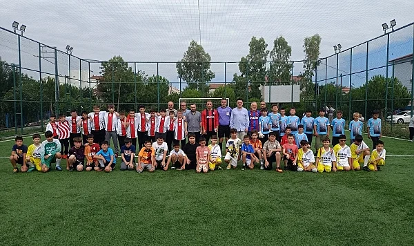 Bafra'da Yaz Kur'an Kursları Arası Futbol Turnuvası Başladı: İlk Maçlar Nefes Kesti!