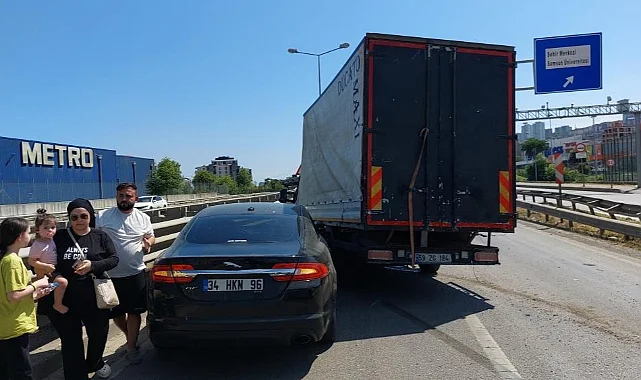 Canik’te Kamyon ile Otomobil Kaza Yaptı: Yaralanan Olmadı