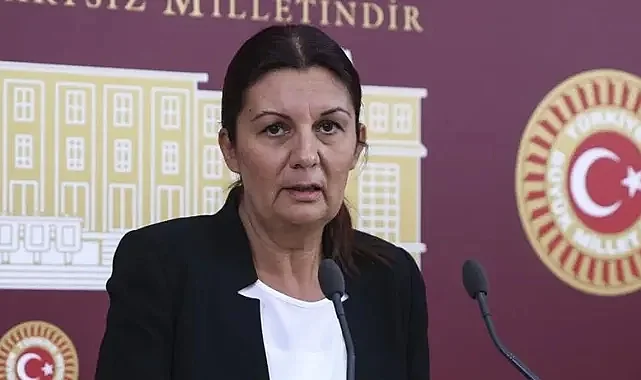 CHP’li Eski Vekil Lale Karabıyık Vefat Etti