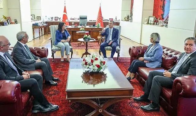 DEM Heyeti Özgür Özel’i Ziyaret Etti: Komisyon Öncesi Görüşme Sonrası Açıklama