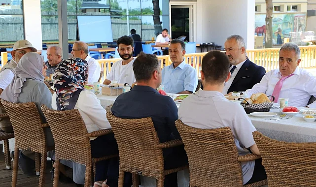 Demokrasi Günü'nde 19 Mayıs'ta Duygu Dolu Anlar