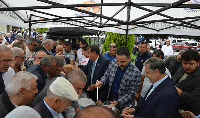 Havza’da Muharrem Ayı Dolayısıyla Aşure Dağıtıldı