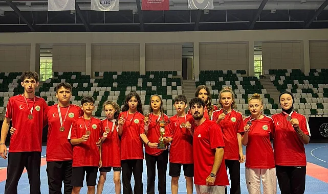 İlkadım Belediyespor Taekwondo Takımı Karadeniz İkincisi Oldu