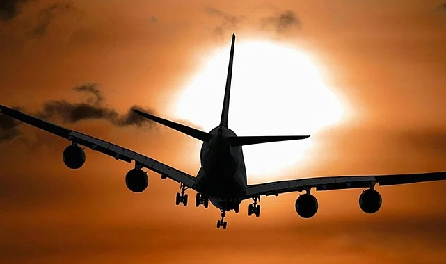 İran Orta ve Batı Hava Sahasını Yeniden Kapattı