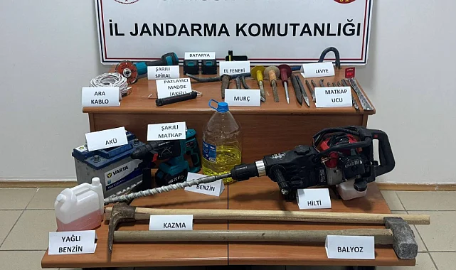 Ladik'te Tarihi Eser Peşindeki Kaçak Kazıcılara Suçüstü Operasyonu