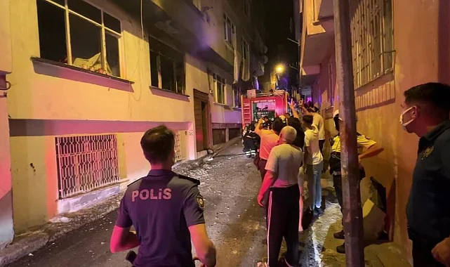 Samsun’da 3 Katlı Binada Yangın: 3 Kişi Dumandan Etkilendi 