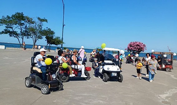 Samsun'da Akülü araçlarla Sünnet Konvoyu