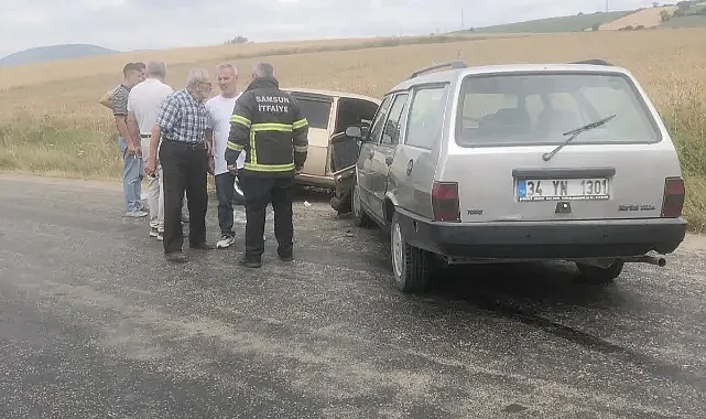 Samsun'da Kavşakta Çarpıştılar: 5 Kişi Yaralandı