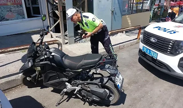 Samsun'da Otomobil ile Motosiklet Çarpıştı: 2 Yaralı