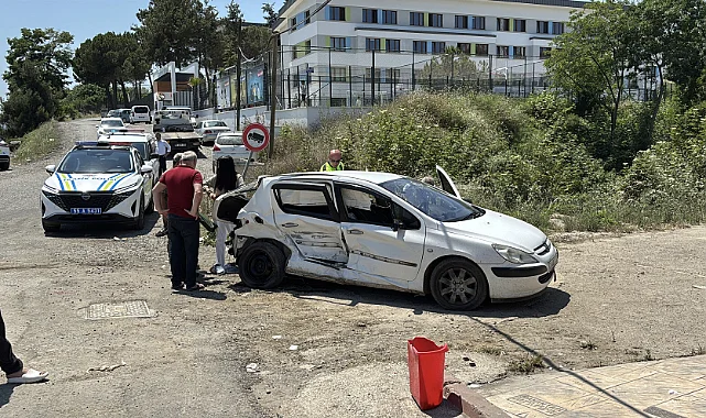Samsun'da Trafik Kazası: Asker ve Polis Memurları Yaralandı