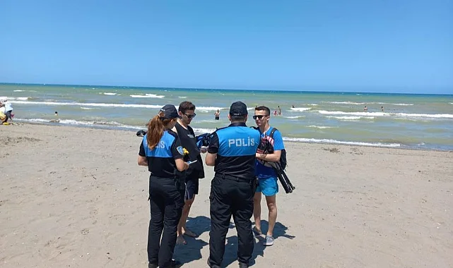 Samsun Sahillerinde Polislerden Boğulma Vakalarına Karşı Bilgilendirme