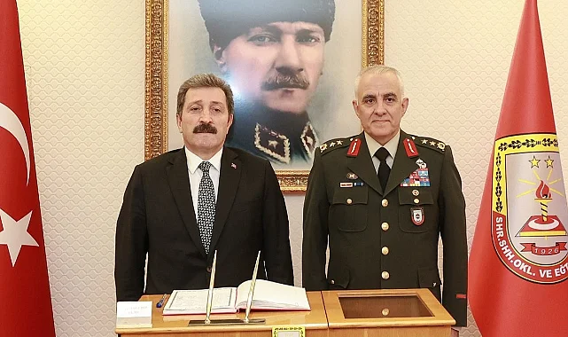 Samsun Valisi Tavlı'dan 15 Temmuz Gazisi Garnizon Komutanı Ala'ya Ziyaret