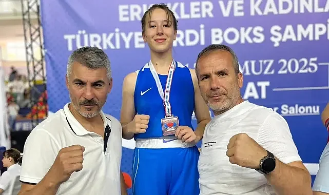 Samsunlu Boksör Asel Karabal Türkiye İkincisi Oldu!