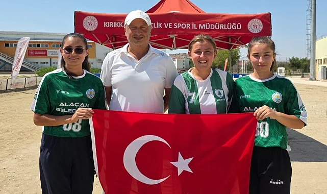 Samsunlu Milli Sporcular Merve Deniz, Yağmur Tosun Ve Semra Akyol Avrupa Ve Dünya Sahnesinde