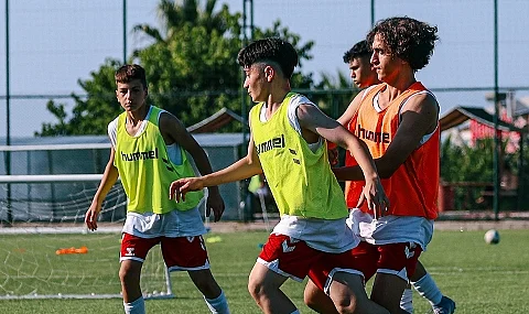 Samsunspor U16 Takımı Yeni Sezon Hazırlıklarına Başladı!