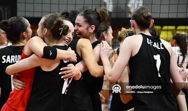Tarih Yazdılar: 18 Yaş Altı Kadın Milli Takımımızdan Altın Madalya!