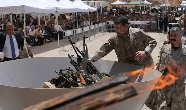 Terör Örgütü PKK'da İlk Silah Teslimi Gerçekleşti