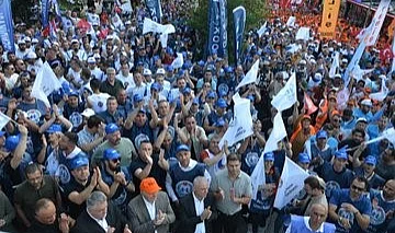 TÜRK-İŞ'ten Kamu İşçileri İçin Türkiye Geneli Eylem Başladı