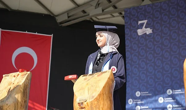 Yemenli öğrenci Samsun'da Üniversite Birincisi Oldu