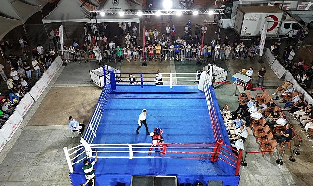 Atakum Sahilinde Spor Coşkusu: Gençler Muay Thai ve Basketbolla Buluşuyor