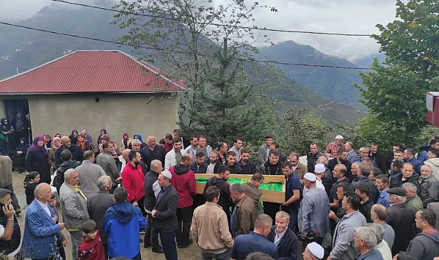 Giresun'da Dereye Düşen Çocuk Hayatını Kaybetti! Son Yolculuğuna Uğurlandı...