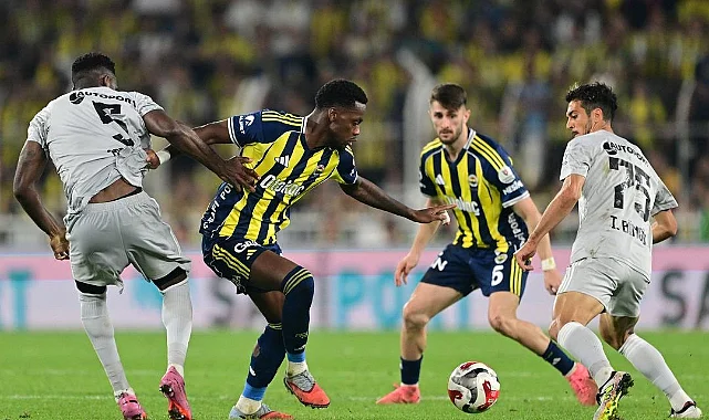 Kadıköy’de Fenerbahçe Hata Yapmadı: Kocaelispor’u 3-1 Mağlup Etti