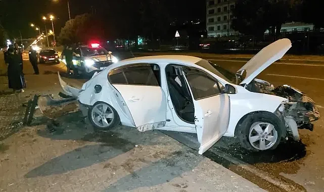 Samsun'da Korkunç Kaza: Otomobil Hurdaya Döndü
