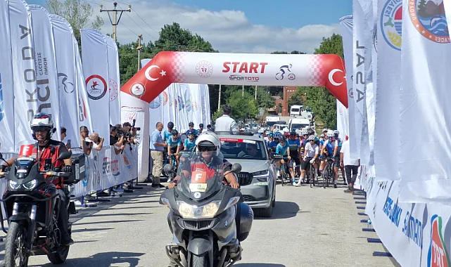 Samsun’da Kurtuluş Yolu Bisiklet Turu Vezirköprü Etabıyla Devam Ediyor