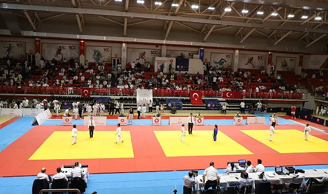 Samsun'da Uluslararası Judo Heyecanı: 600 Sporcu Madalya İçin Ter Döküyor
