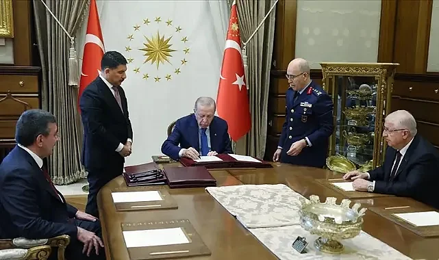 YAŞ Kararları Açıklandı: Yeni Komutanlar Belli Oldu