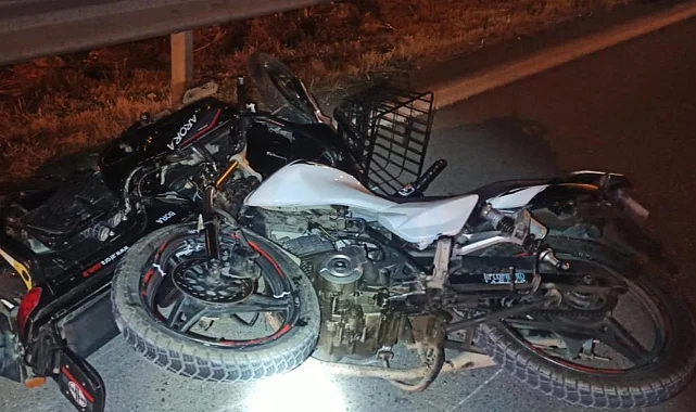 Yaya Geçidinde Kaza: Motosiklet Bisiklete Çarptı, 2 Kişi Yaralandı
