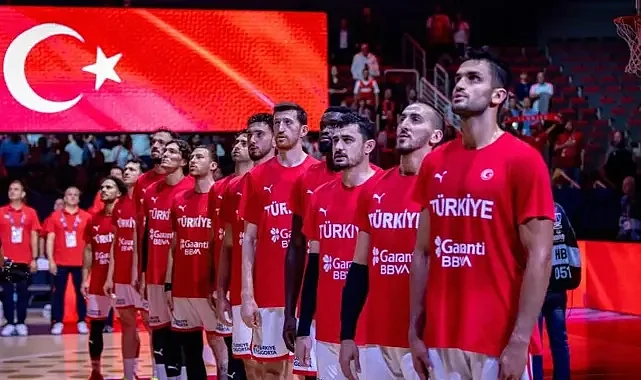 12 Dev Adam 24 Yıl Sonra Yarı Finalde