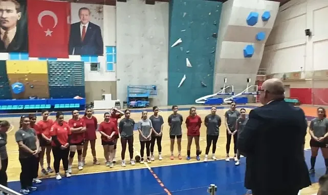 AKSON Hentbolcu Kızların Umudu Oldu