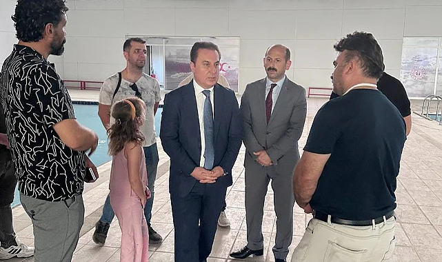 Atakum'da Bozdemir ve Dereci Havuz Tadilatını İnceledi