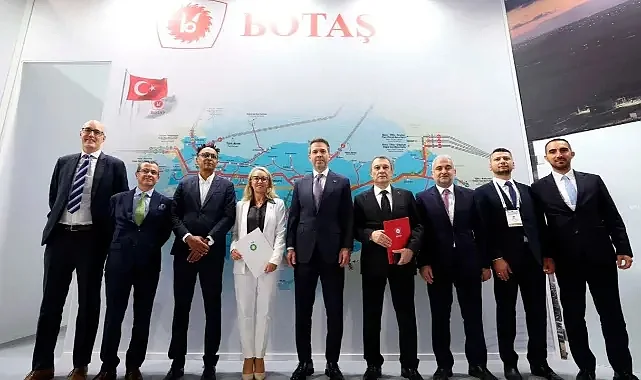 Bayraktar Duyurdu: Türkiye, Küresel Enerji Devleriyle Stratejik İş Birliklerine Gitti