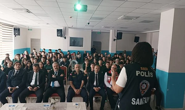 Çarşamba'da Lise Öğrencilerine Bağımlılıkla Mücadele Semineri