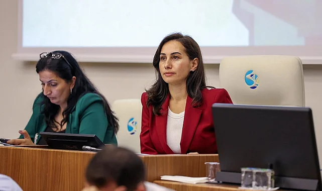 CHP'de Yeni İstifa Dalgası: Beykoz Belediye Başkan Vekili Partisinden Ayrıldı